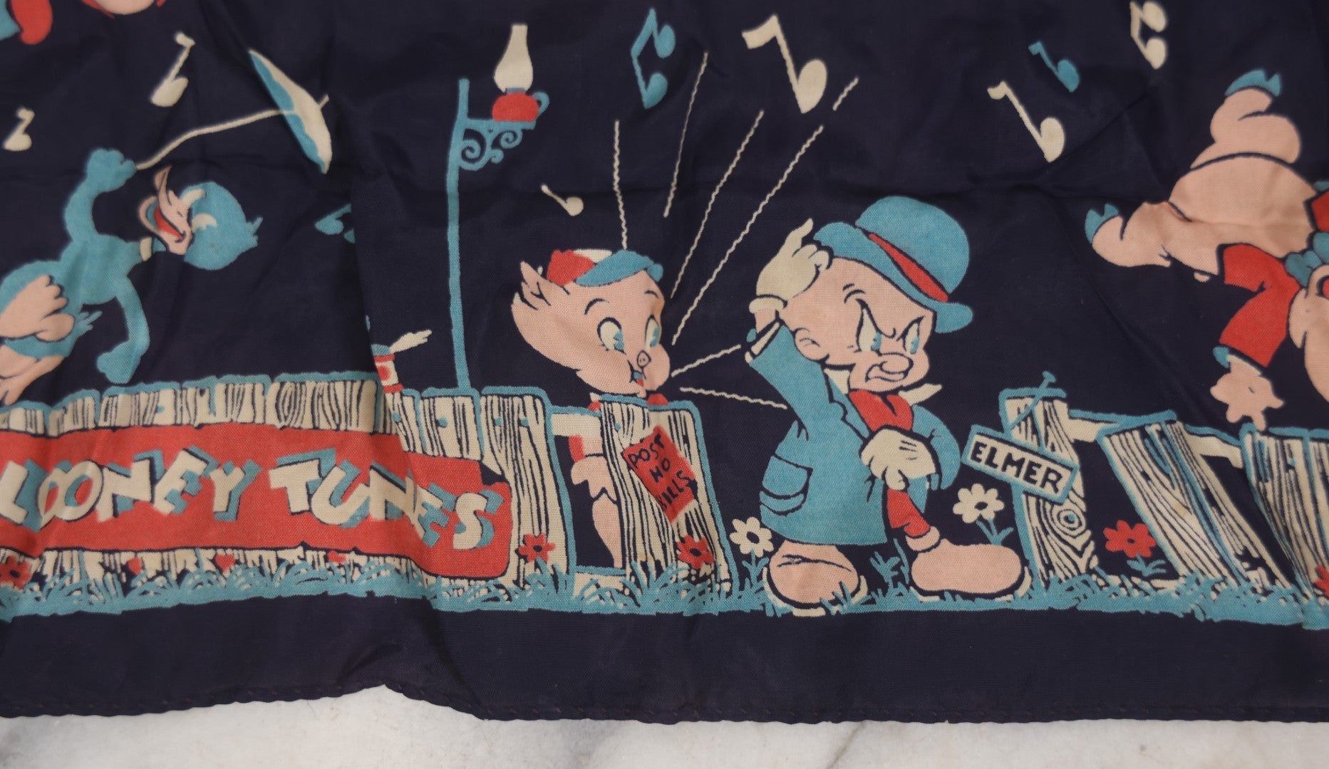 Lot 207 - Vintage Looney Tunes Porky Pig Fabric Bandana, Note Has Small Holes And Stains