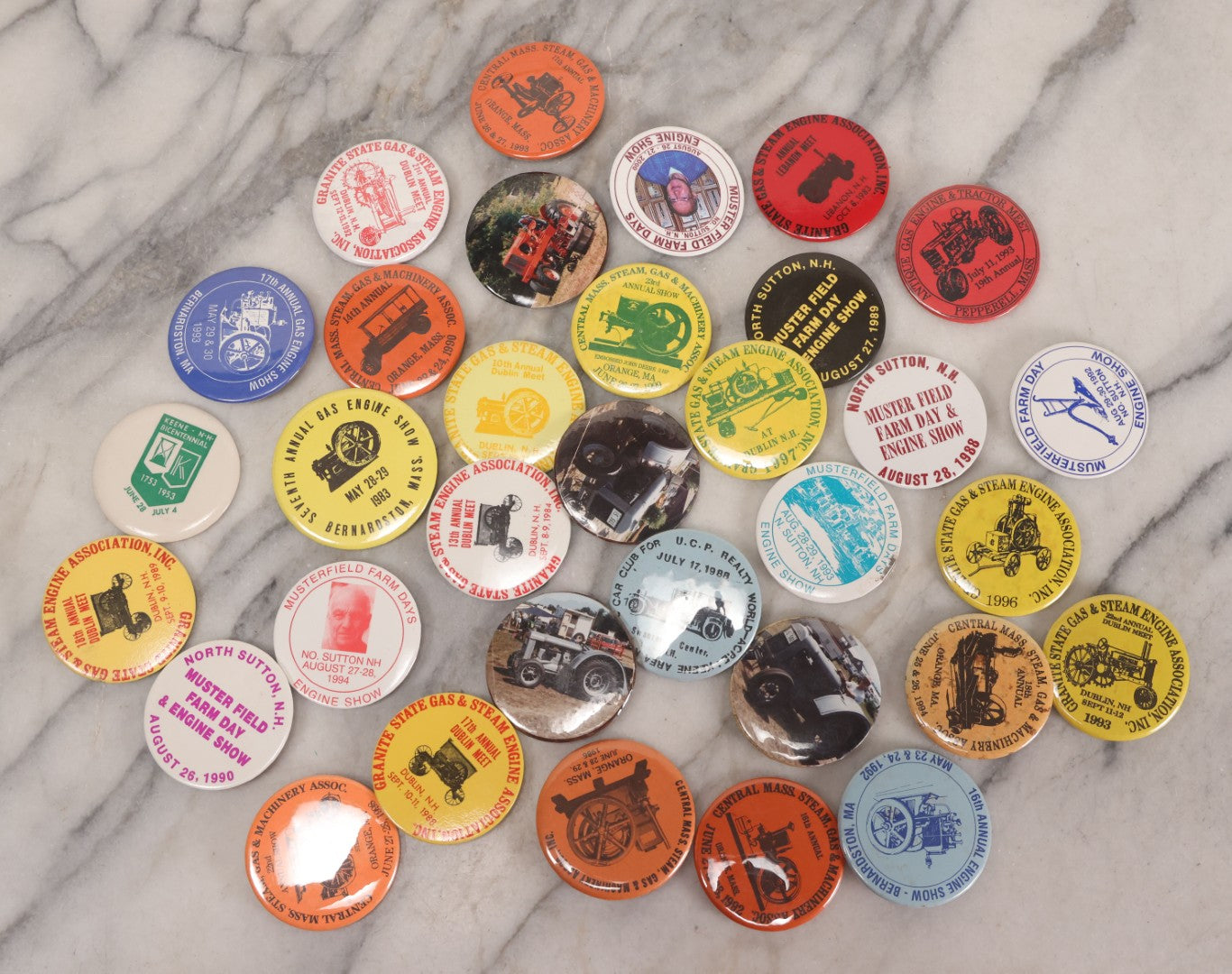 Lot 208 - Grouping Of 33 Vintage Pinback Buttons From New Hampshire And Massachusetts Gas Engine And Farm Shows