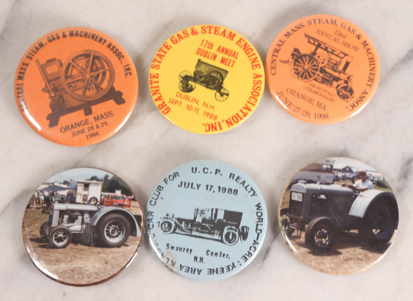 Lot 208 - Grouping Of 33 Vintage Pinback Buttons From New Hampshire And Massachusetts Gas Engine And Farm Shows