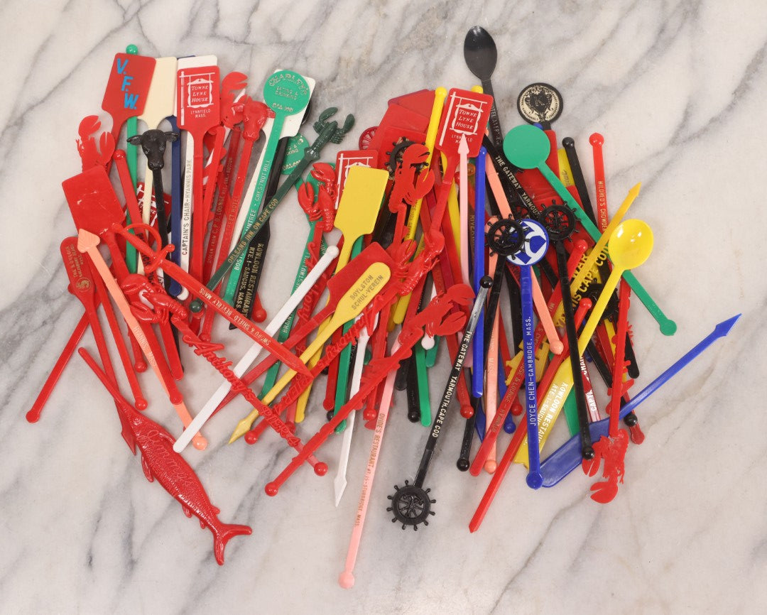 Lot 209 - Grouping Of 75+ Vintage Plastic Swizzle Sticks From Restaurants, Hotels, And Bars