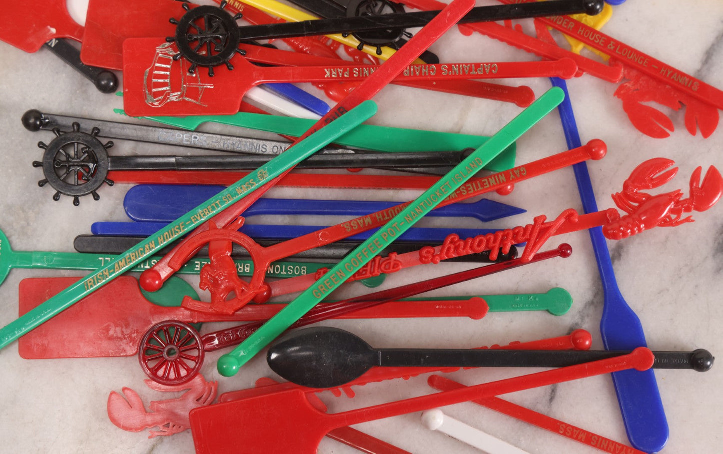 Lot 209 - Grouping Of 75+ Vintage Plastic Swizzle Sticks From Restaurants, Hotels, And Bars