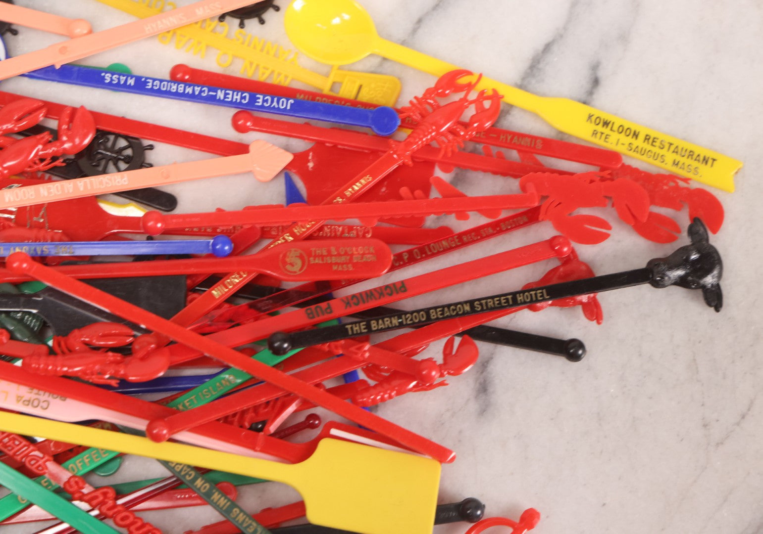 Lot 209 - Grouping Of 75+ Vintage Plastic Swizzle Sticks From Restaurants, Hotels, And Bars