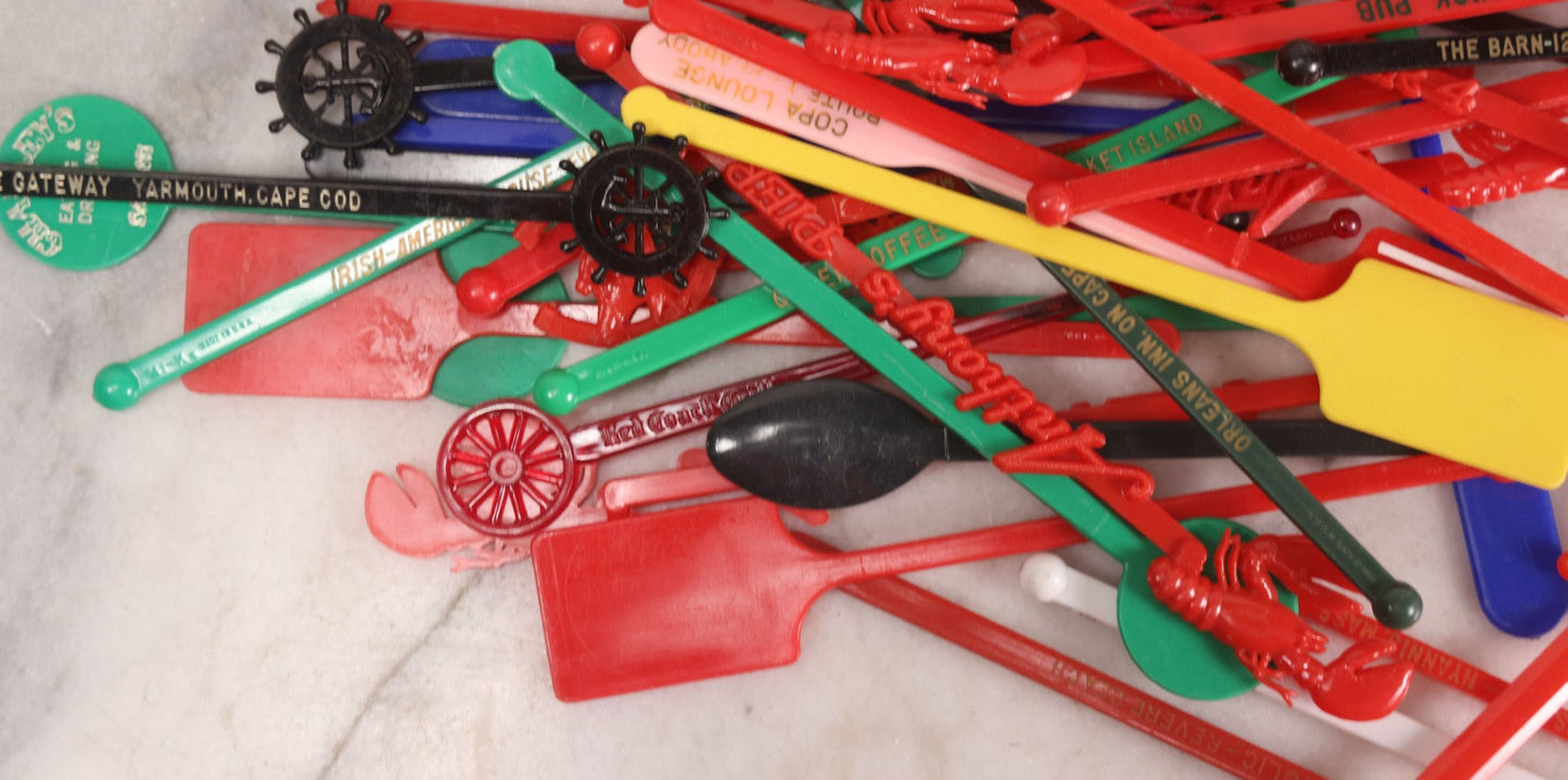 Lot 209 - Grouping Of 75+ Vintage Plastic Swizzle Sticks From Restaurants, Hotels, And Bars
