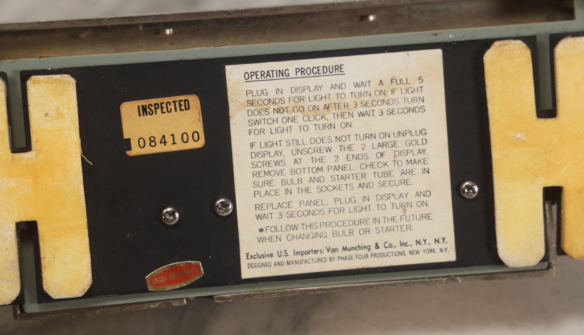 Lot 213 - Vintage Heineken Beer Lighted Advertising Sign By Phase Four Productions, New York, Made In Taiwan, Does Not Function, 6-5/8" H