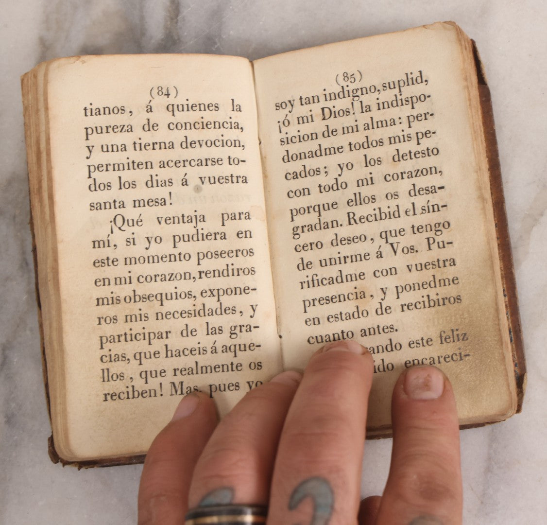 Lot 224 - "Oraciones Y Meditaciones Para El Santo Sacrificio De La Misa" ("Prayers And Meditations For The Holy Sacrifice Of The Mass") Antique Spanish Catholic Prayer Book Translated By Don Jose Antonio De La Valle, Published In Barcelona, 1823