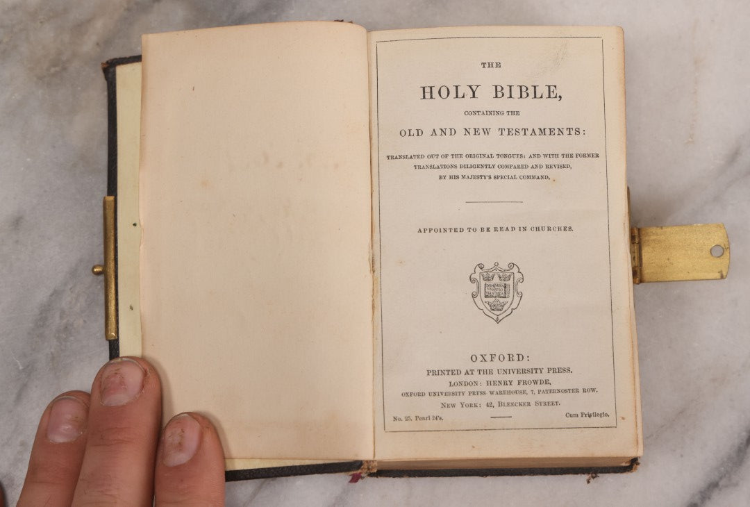 Lot 236 - "The Holy Bible" Antique Oxford University Press King James Bible, Published By Henry Frowde, Oxford University Press, Oxford, England, With Star Emblem On Cover And Brass Clasp Closure
