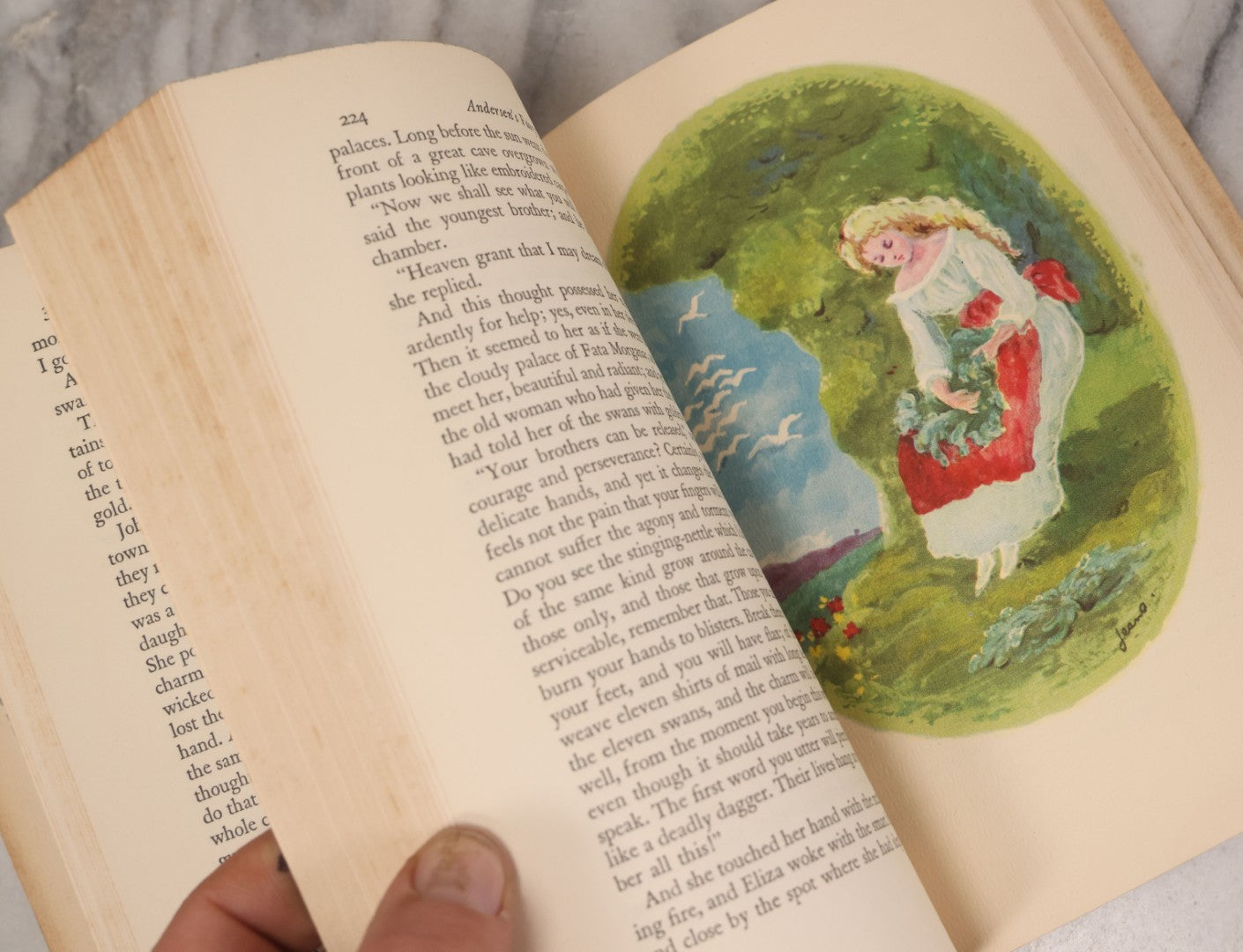 Lot 243 - "Hans Christian Andersen's Fairy Tales" Vintage Children's Book By Hans Christian Andersen, Illustrated By Jean O'Neill, Introduction By May Lamberton Becker, Published By The World Publishing Company, Cleveland And New York, 1946