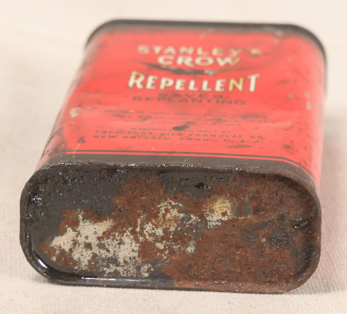 Lot 201 - Vintage Stanley's Crow Repellent Tin With Crow Graphic, The Cedar Hill Formulae Co., New Britain, Connecticut