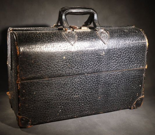 Lot 010 - Vintage "Pandora" Bag Dome-Top Physician's Or Dentist's Bag, Black Pebbled Leather, Multi-Compartment Interior, Made In U.S.A..