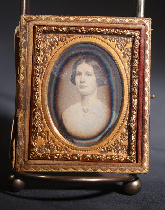 Lot 115 - Antique 1/9th Plate Daguerreotype Photograph, Half Leatherette Case, Young Woman, Possible Id On Note, "Jean Fobes? 2nd Wife Of Charles Noble Emerson"