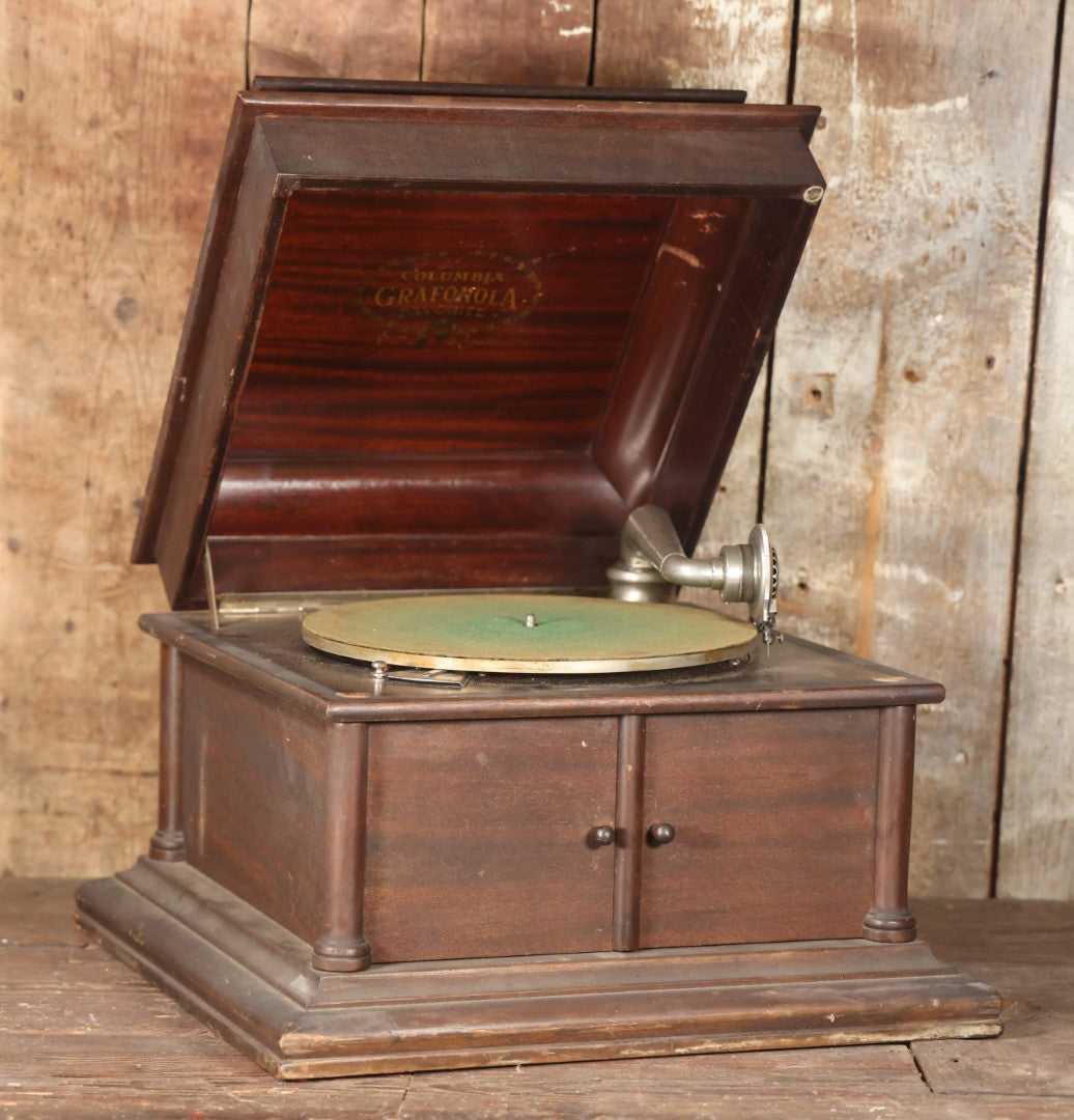 Antique Columbia Grafonola "Favorite" Model Acoustic Phonograph "Victrola" Record Player, Plays 78 R.P.M. Records, Includes Two Records And Needles, Circa 1906, Working Condition