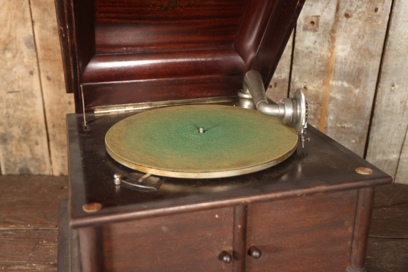 Antique Columbia Grafonola "Favorite" Model Acoustic Phonograph "Victrola" Record Player, Plays 78 R.P.M. Records, Includes Two Records And Needles, Circa 1906, Working Condition