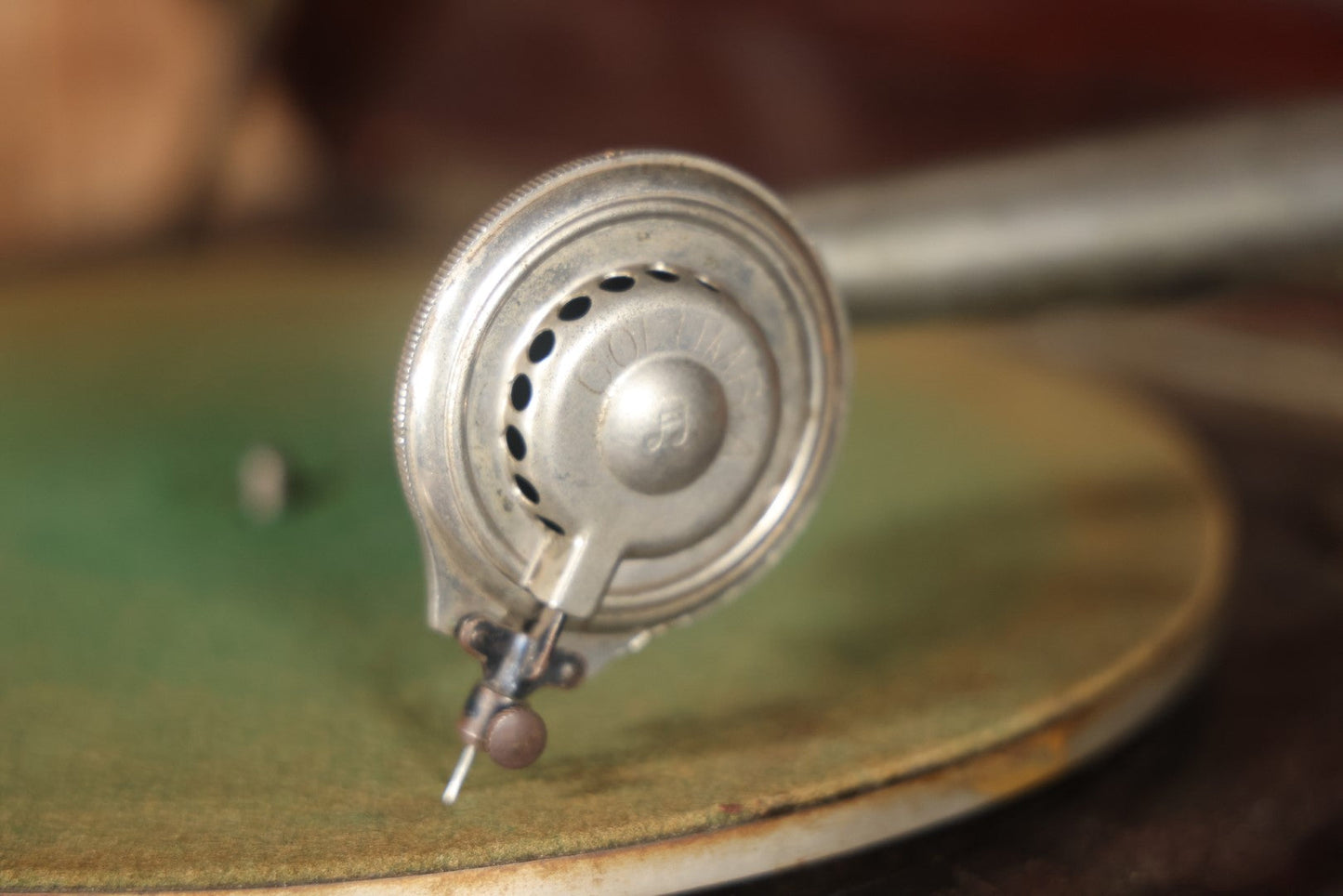 Antique Columbia Grafonola "Favorite" Model Acoustic Phonograph "Victrola" Record Player, Plays 78 R.P.M. Records, Includes Two Records And Needles, Circa 1906, Working Condition