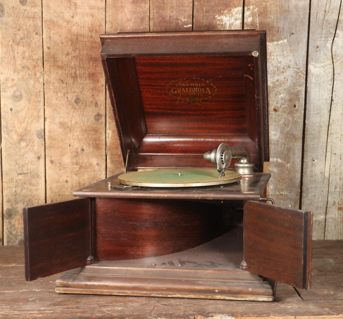 Antique Columbia Grafonola "Favorite" Model Acoustic Phonograph "Victrola" Record Player, Plays 78 R.P.M. Records, Includes Two Records And Needles, Circa 1906, Working Condition