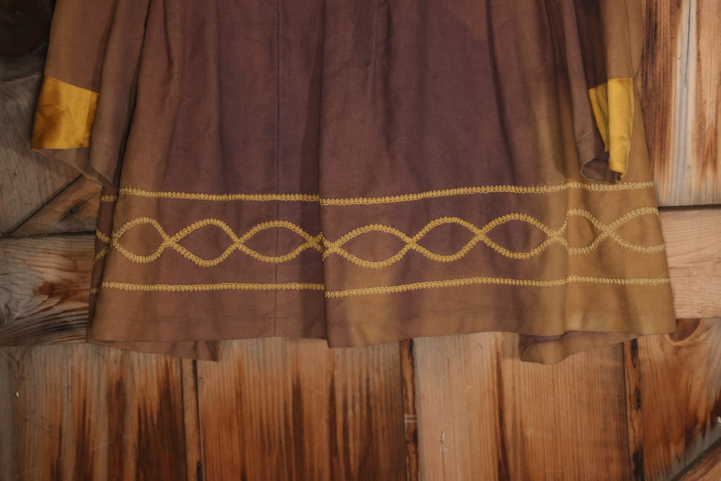 Antique Fraternal Theatrical "Guard Of Tent" Costume, Medieval Knight, Brown With Yellow Stitching, By The C.E. Ward Company, New London, Ohio, Uniform And Lodge Goods, Button Enclosure On Back