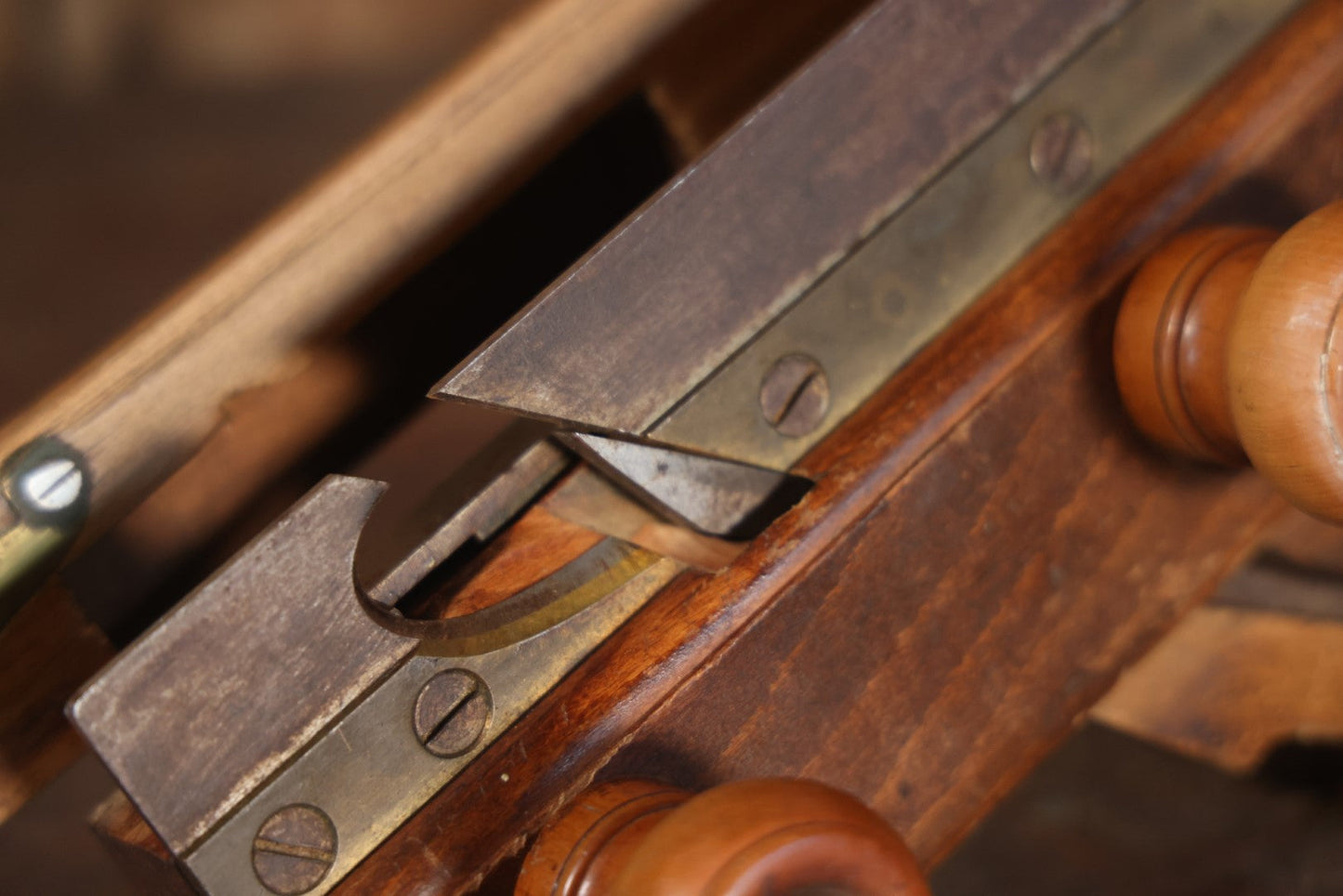 Antique Beech And Boxwood Plow Plane, Appears To Be Complete And Usable, Various Makers Marks, Brass Hardware