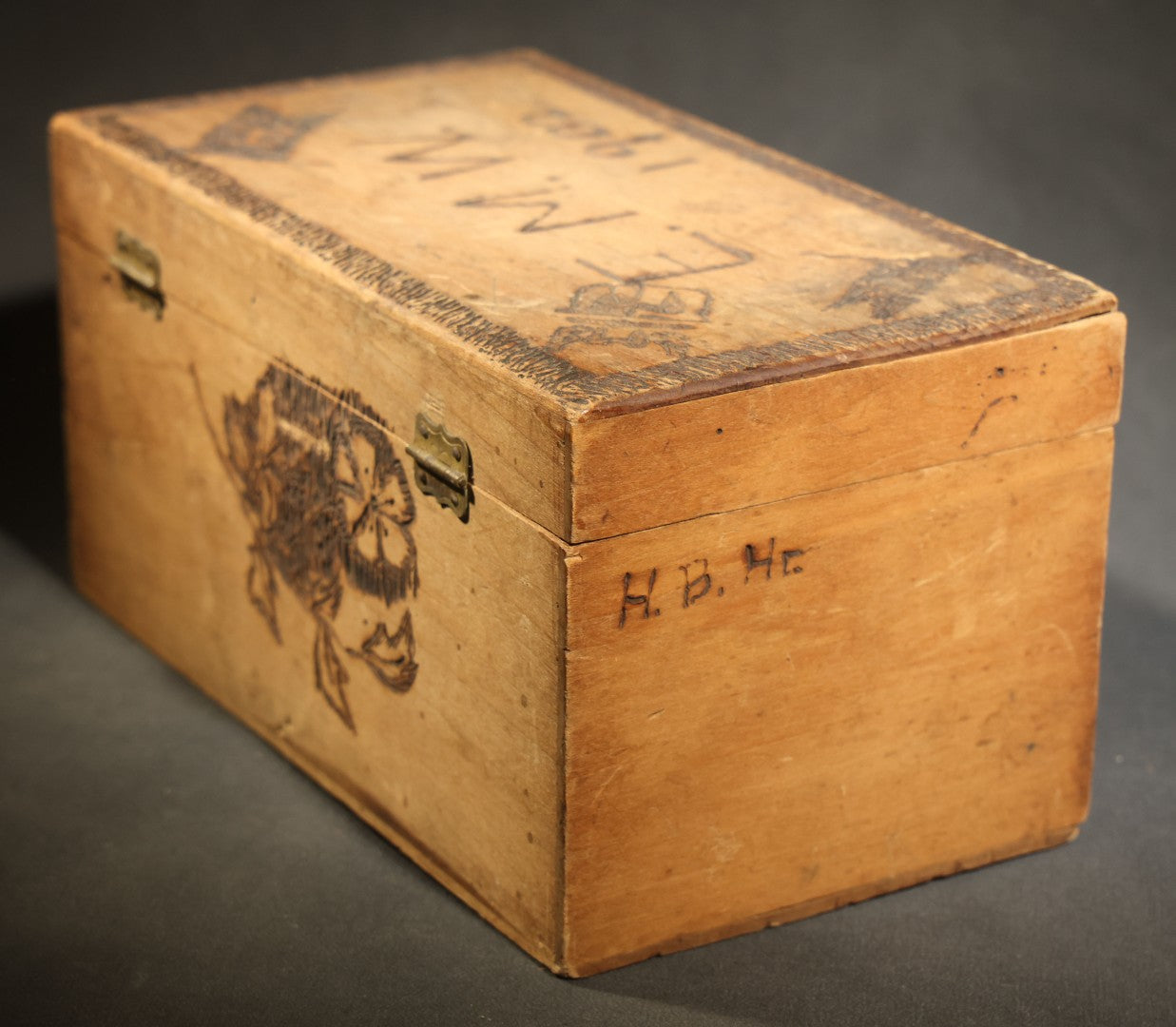 Antique Folk Art Pyrography Box Dated 1902, Inscribed E.M. Wing, W.D. Swan Jr., E. Jamieson, Abbie Wing, and Grandma A. Freeman, Newton, Massachusetts, with M.I.T. '07 Marking, Lamp, Landscape, and Floral Motifs