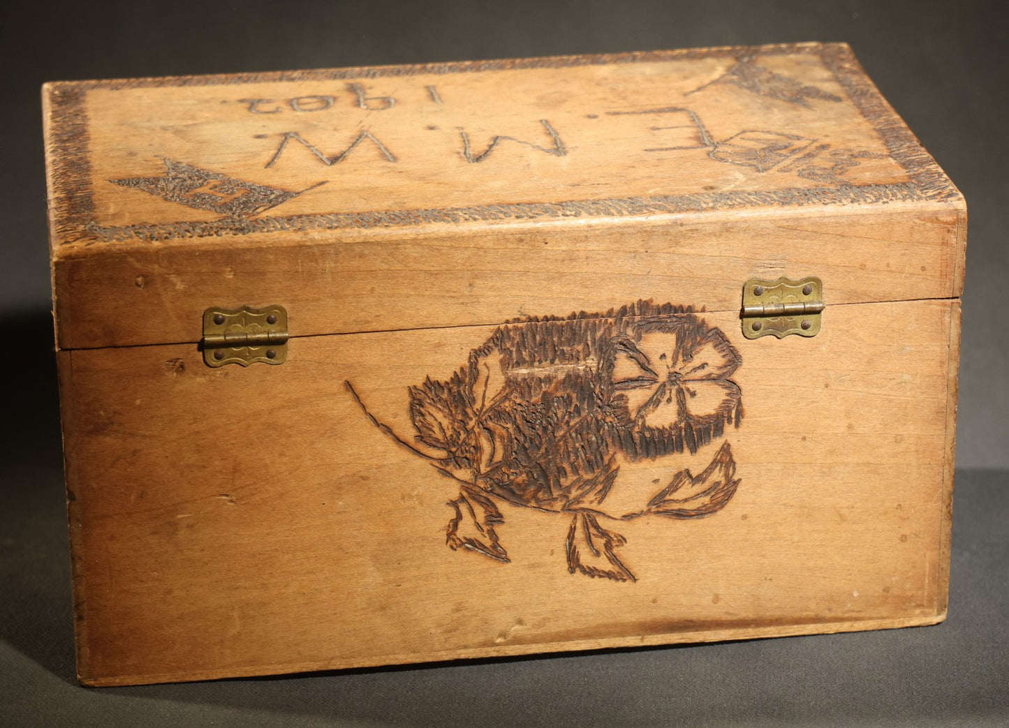 Antique Folk Art Pyrography Box Dated 1902, Inscribed E.M. Wing, W.D. Swan Jr., E. Jamieson, Abbie Wing, and Grandma A. Freeman, Newton, Massachusetts, with M.I.T. '07 Marking, Lamp, Landscape, and Floral Motifs