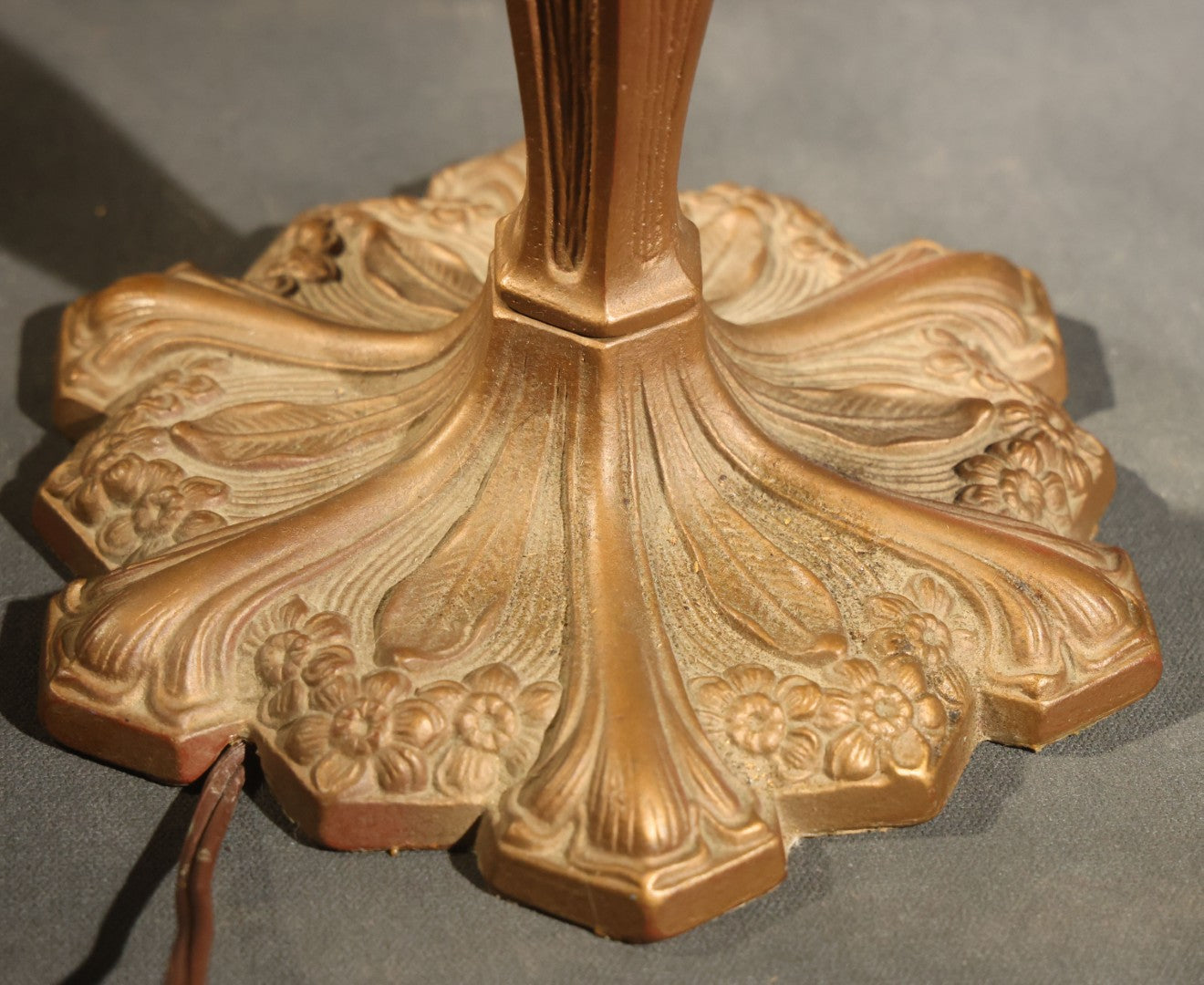 Antique Green Slag Glass Table Lamp with Six-Panel Shade, Ornate Metal Base with Grape and Floral Motifs, Tested and Working