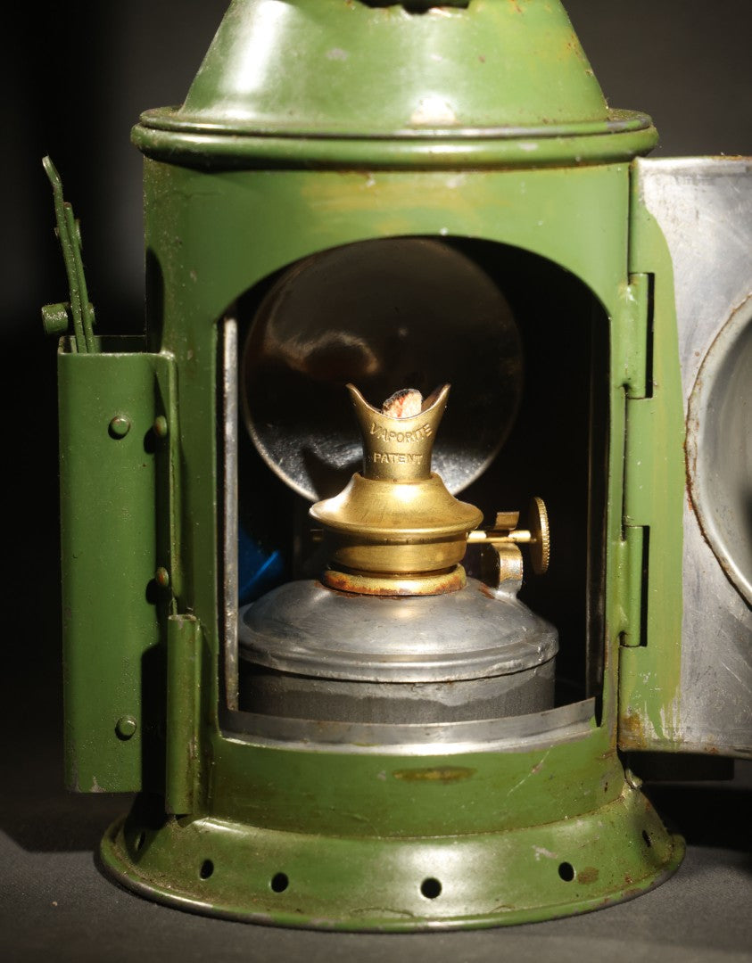 Vintage 1945 Three-Aspect Railway Signal Lamp by Eastgate & Son Limited, Birmingham, England, with Clear, Blue, and Red Lenses and Rotating Mechanism