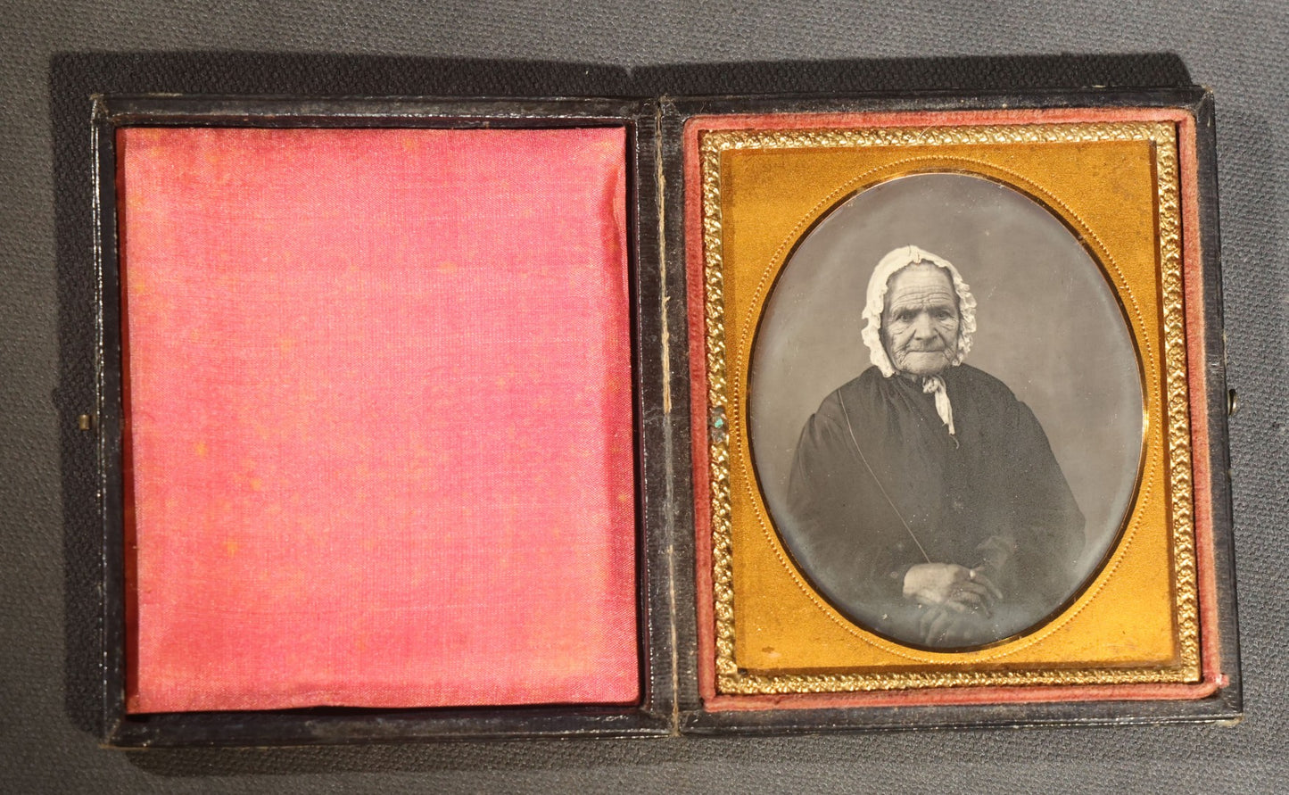 Antique 1/6th Plate Daguerreotype Photograph of an Elderly Woman in a White Bonnet and Dark Dress, Full Intact Leatherette Case