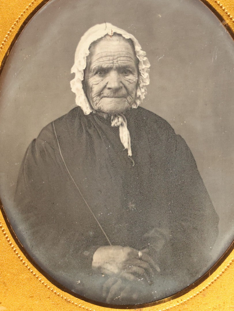 Antique 1/6th Plate Daguerreotype Photograph of an Elderly Woman in a White Bonnet and Dark Dress, Full Intact Leatherette Case