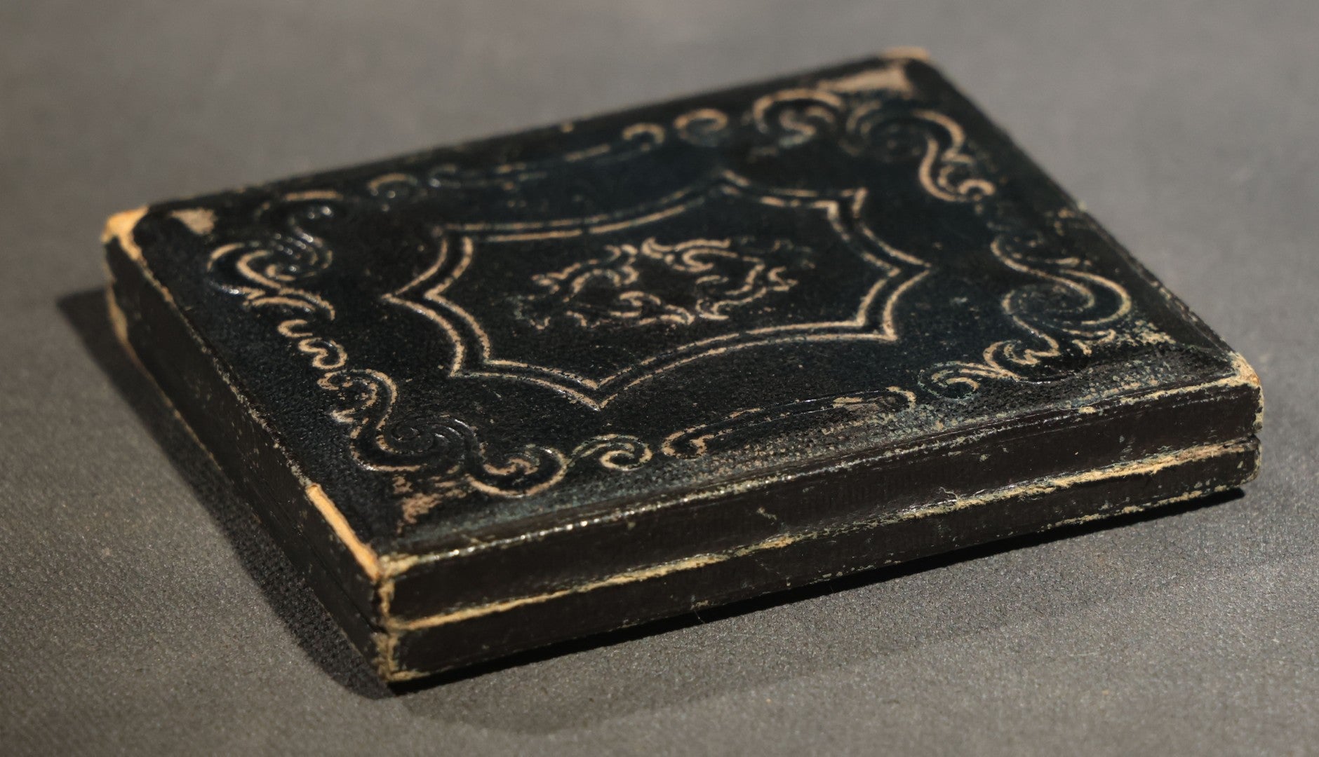 Antique 1/6th Plate Daguerreotype Photograph of an Elderly Woman in a White Bonnet and Dark Dress, Full Intact Leatherette Case