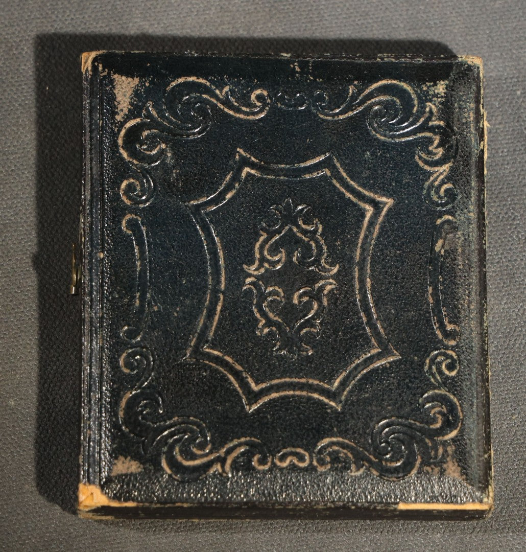 Antique 1/6th Plate Daguerreotype Photograph of an Elderly Woman in a White Bonnet and Dark Dress, Full Intact Leatherette Case