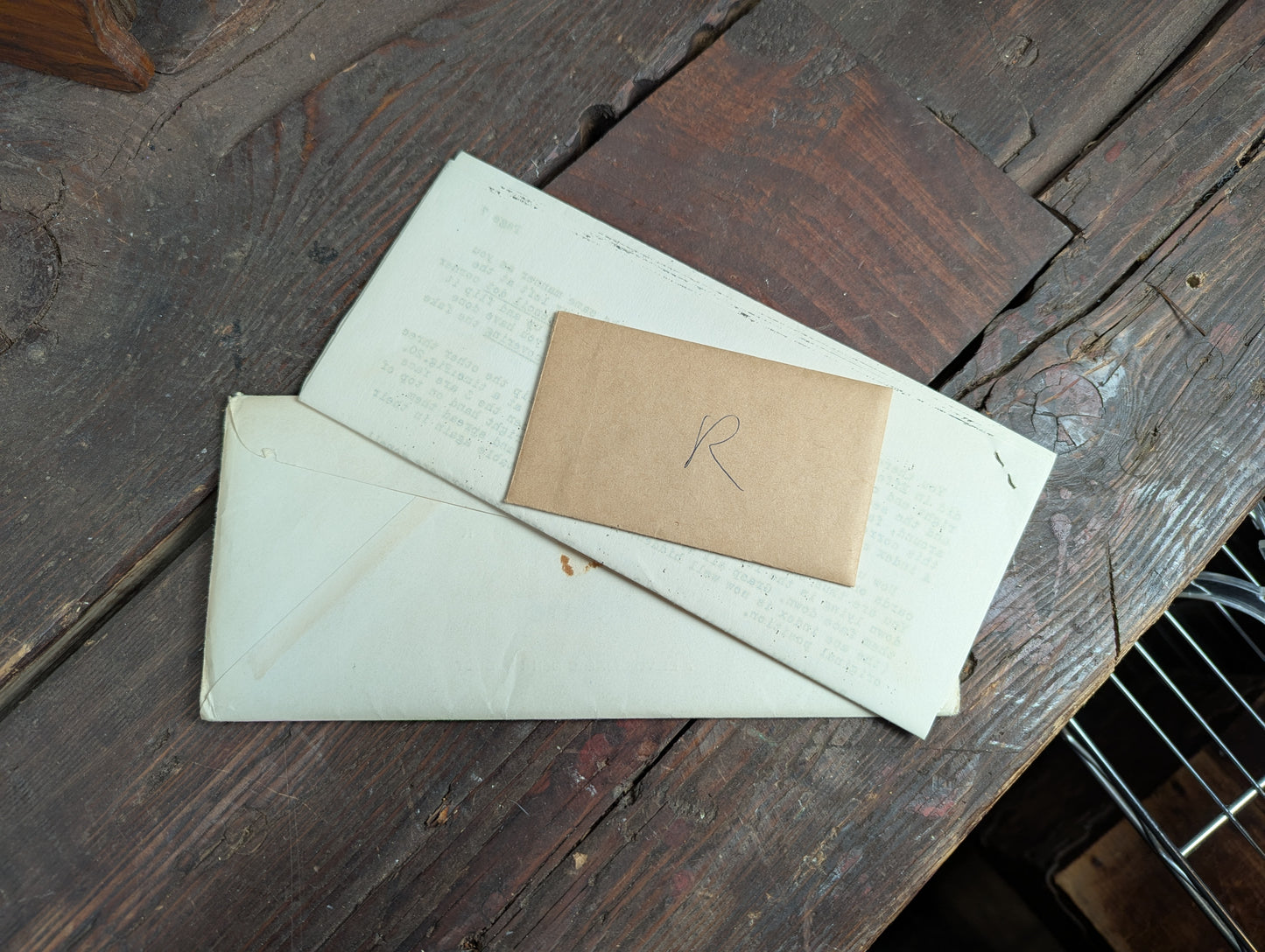 Lot 103 - Grouping Of Vintage Magic Ephemera Including Card Trick Booklets, Sleight Of Hand Booklet, Etc. 8+ Pieces