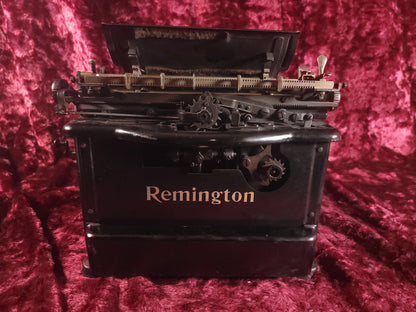 Remington Standard No. 12 Manual Desktop Typewriter, 1926