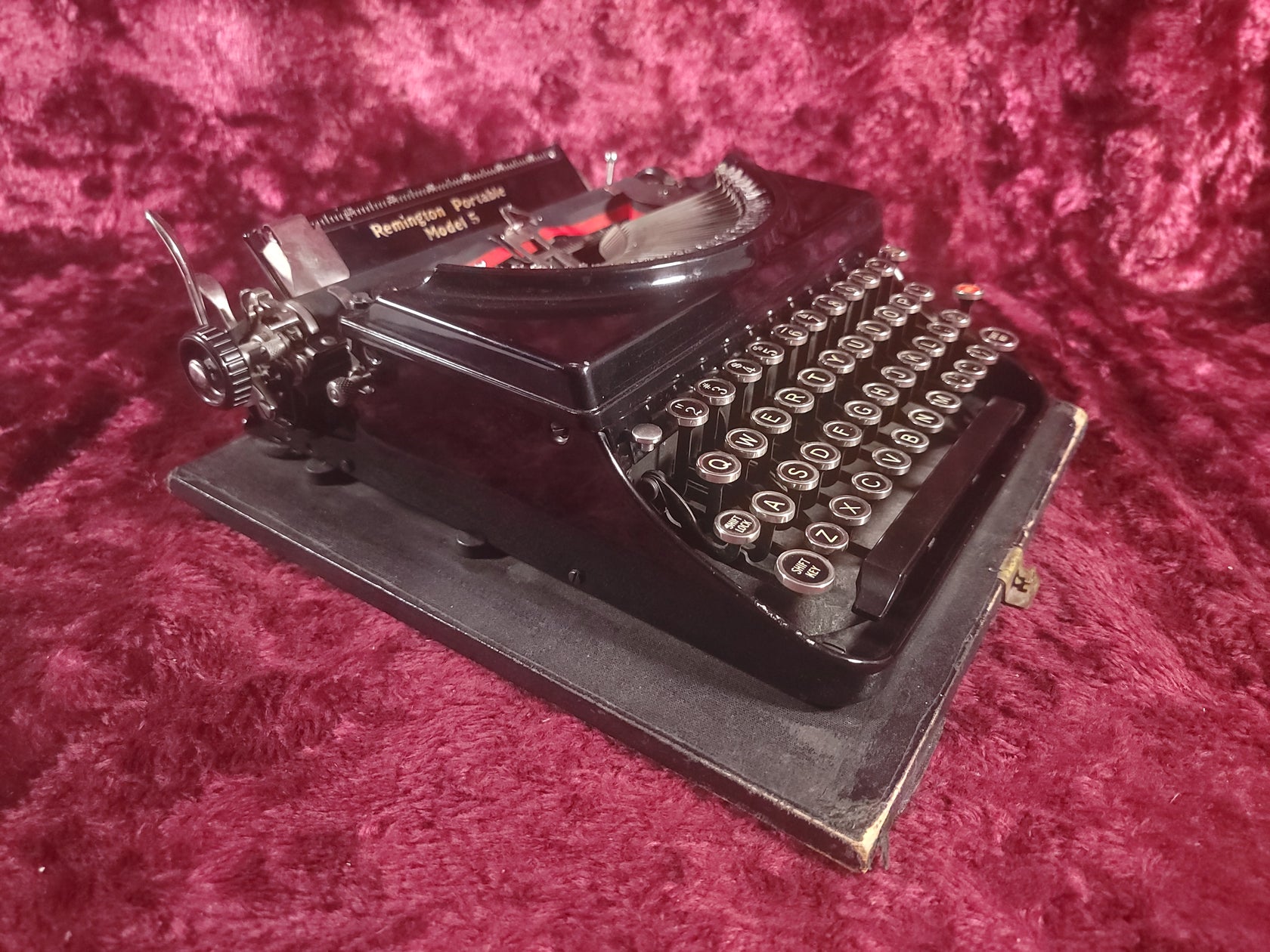 Remington Portable Model 5 Manual Portable Typewriter with Case, 1934