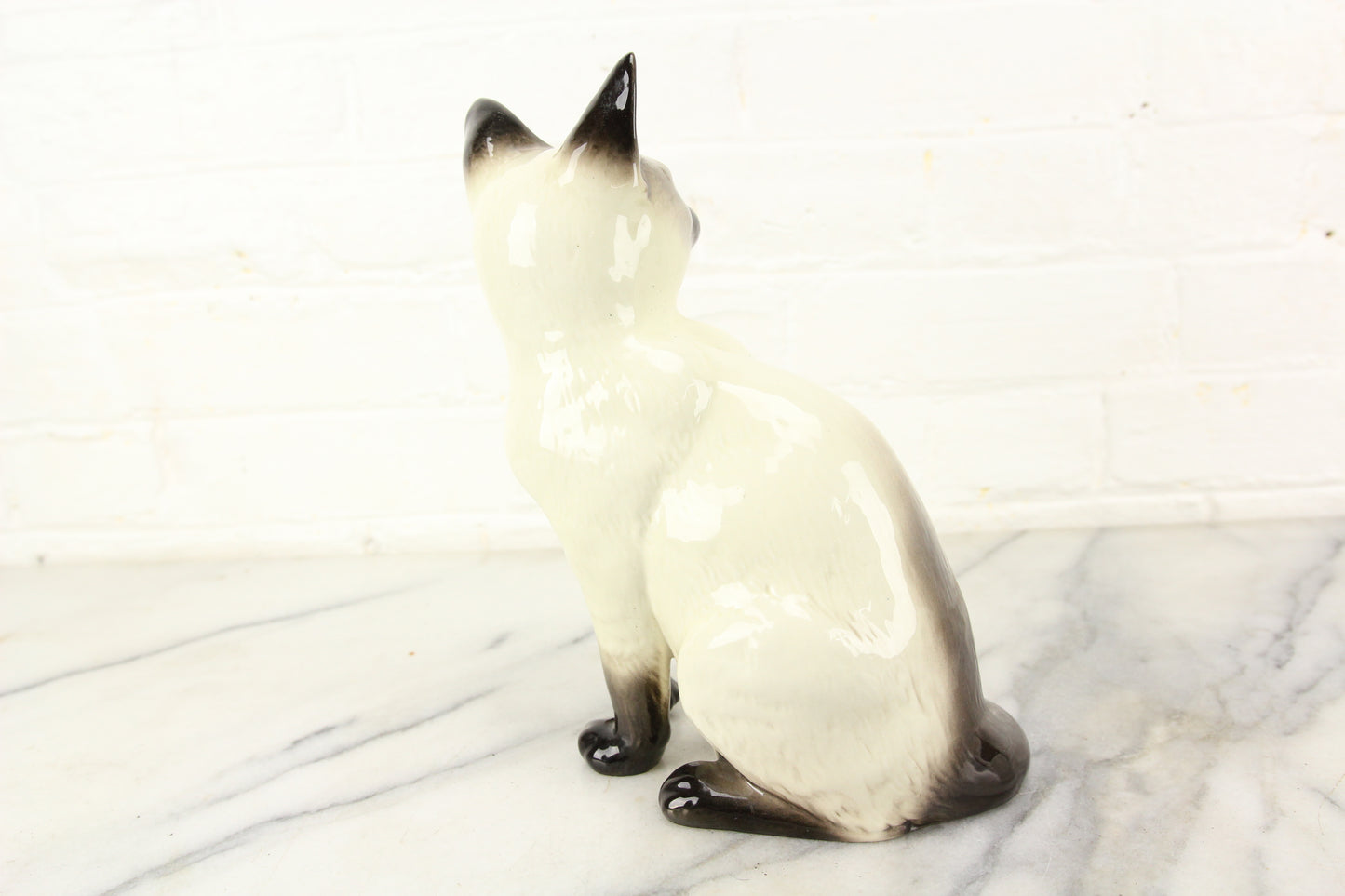 Beswick Porcelain Siamese Cat Statue 1882, Made in England, 9"