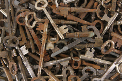 Assorted Antique Skeleton Keys