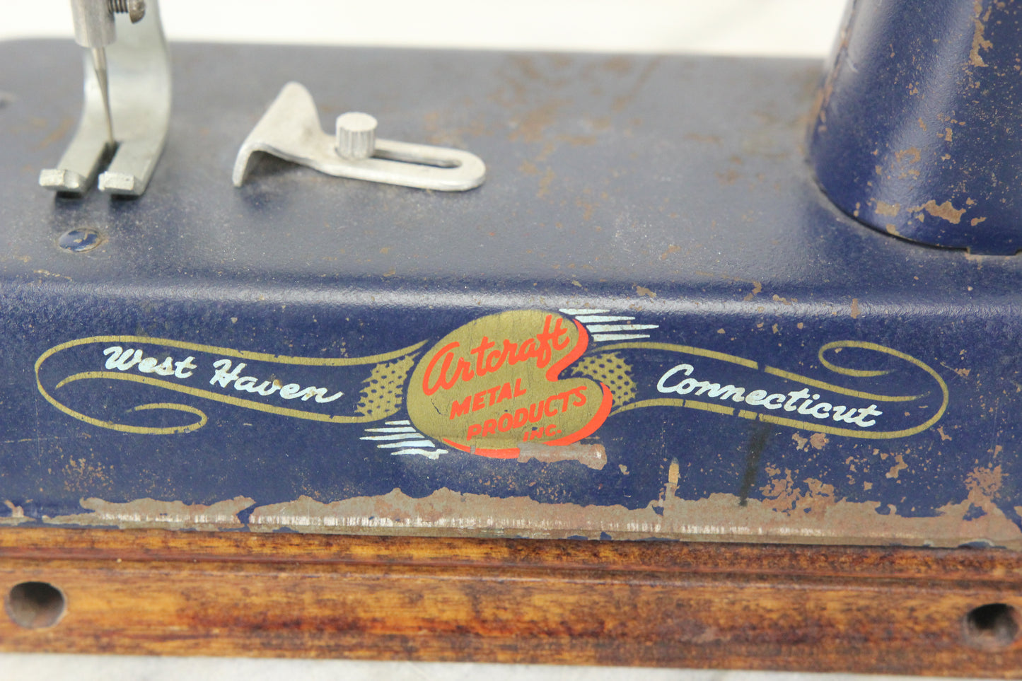 Artcraft Metal Products Junior Miss 1940s Handcrank Toy Sewing Machine
