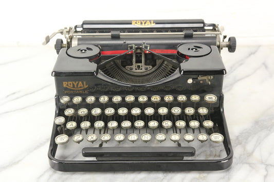 Royal Portable Model "P" Typewriter with Case, Made in USA, 1927