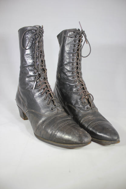 Victorian Lace-Up Black Leather Women's Boots, High-Top Shoes, 18-Holes