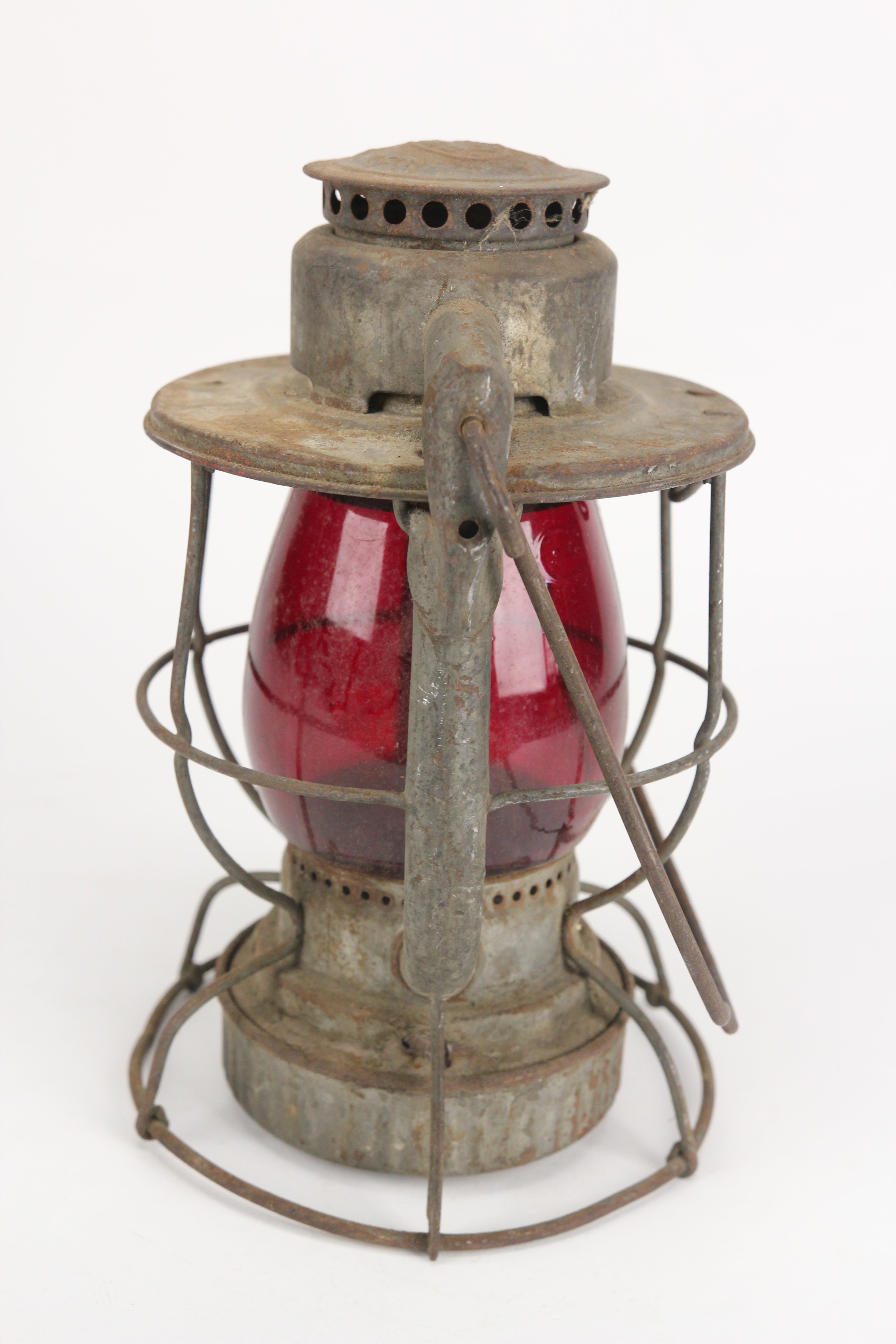 Dietz Vesta New York Central Service N.Y.C.S. Antique Railroad Lantern with  CNX Red Globe