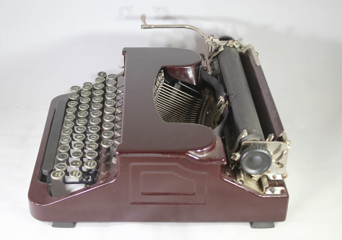 Smith-Corona Model S-C Manual Portable Typewriter in Maroon with Case, 1930s
