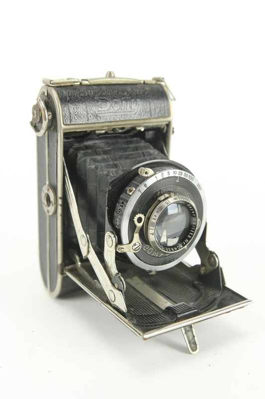 German F. Deckel München (Munich) Super Sport Dolly f/2.9 Folding Camera