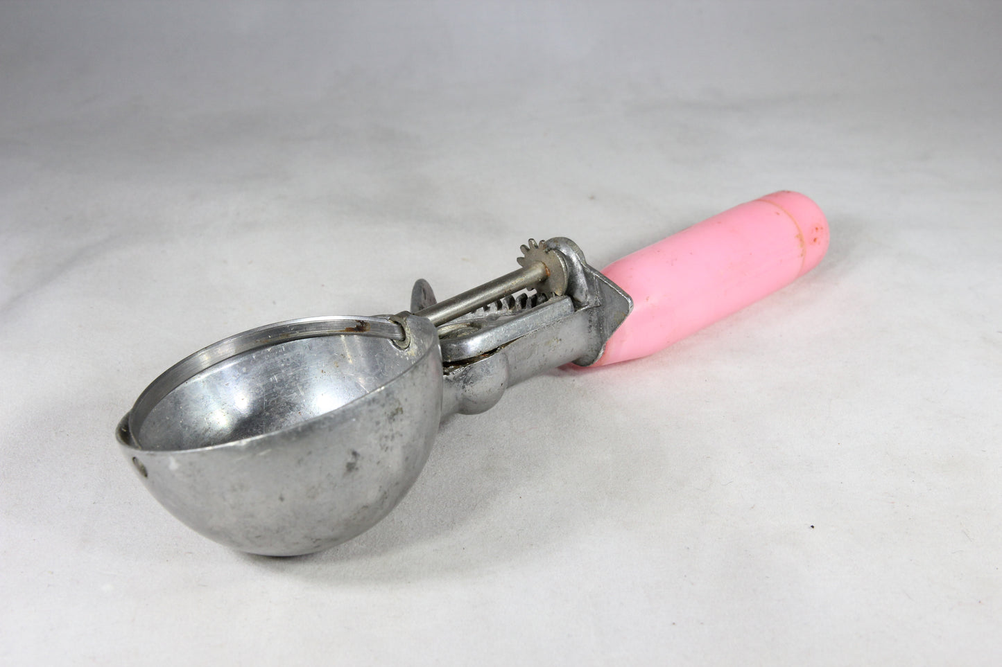 Ice Cream Scoop with Pink Handle, 8"
