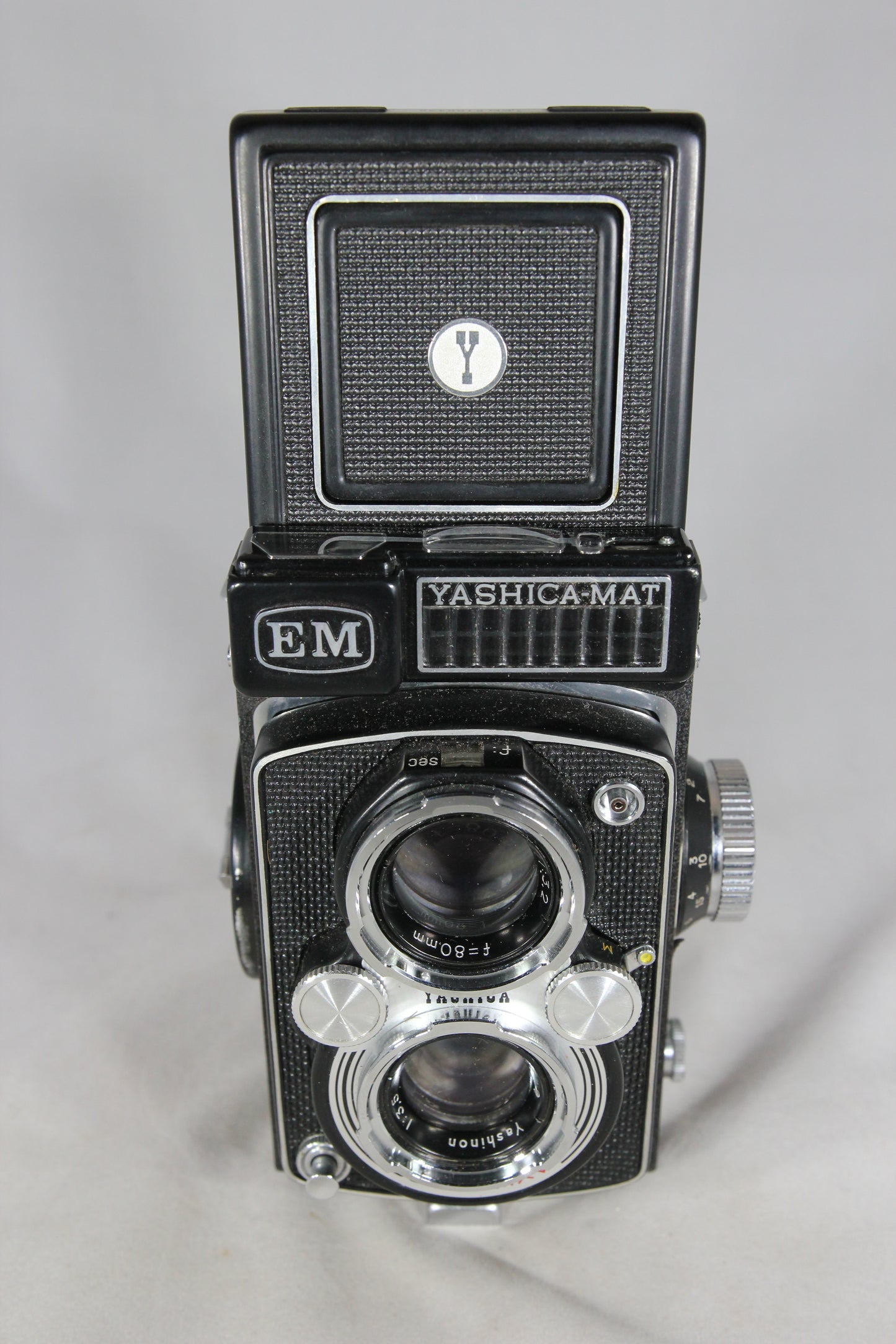 Yashica Copal-MXV Medium Format Camera with Leather Case and Light Meter