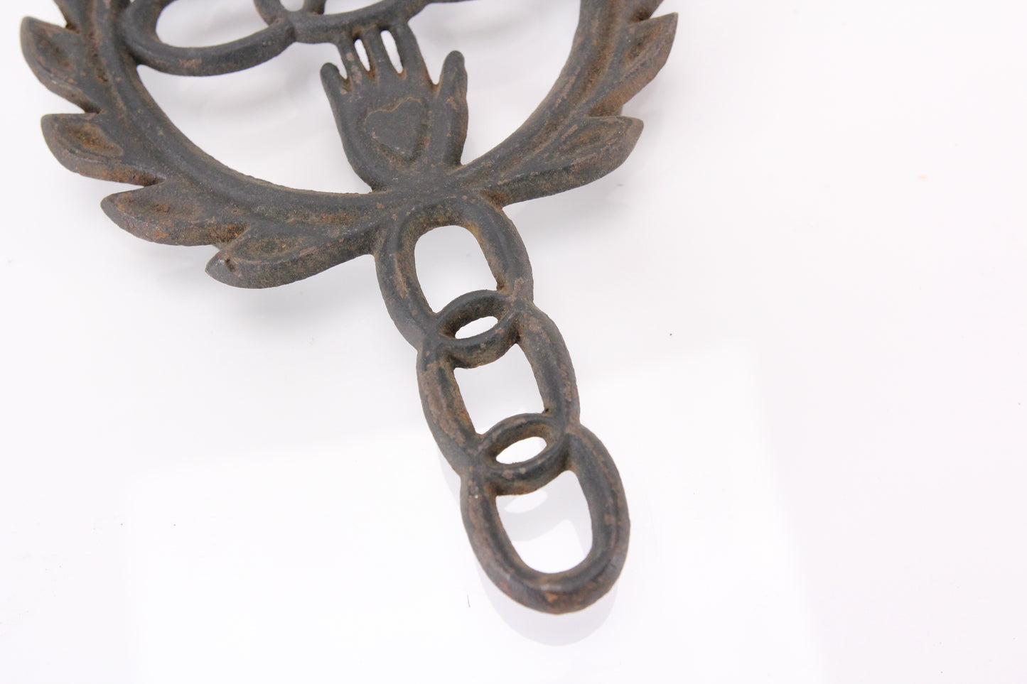 Antique Odd Fellows Three Links Cast Iron Footed Trivet by Wilton