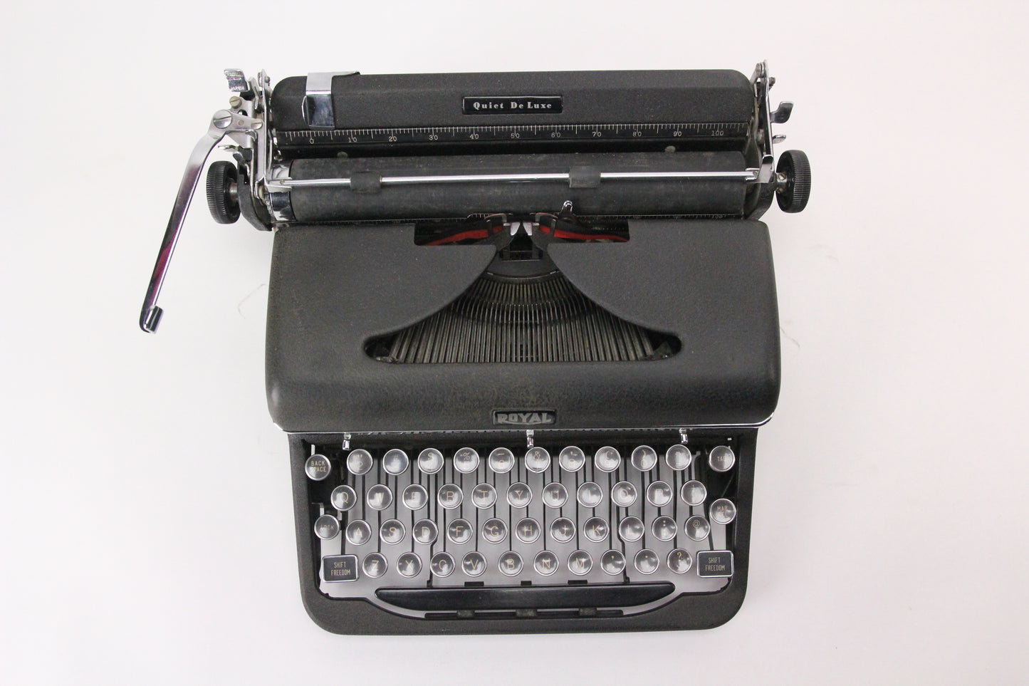 Royal Quiet De Luxe Portable Manual Typewriter with Case, Made in USA, 1947