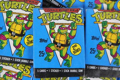 Topps Teenage Mutant Ninja Turtles Collectible Trading Cards, Second Series, One Wax Pack, 1990