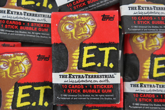 Topps E.T. The Extra-Terrestrial Collectible Trading Cards, One Wax Pack, 1982