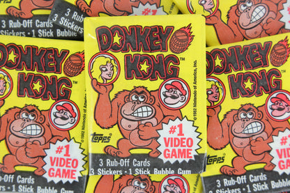 Topps Nintendo Donkey Kong Collectible Trading Cards, One Wax Pack, 1982