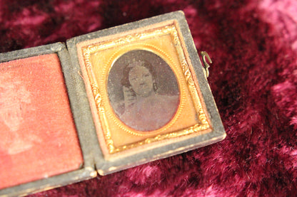 Sixteenth Plate Ambrotype Photograph of a Young Woman in a Full Union Case