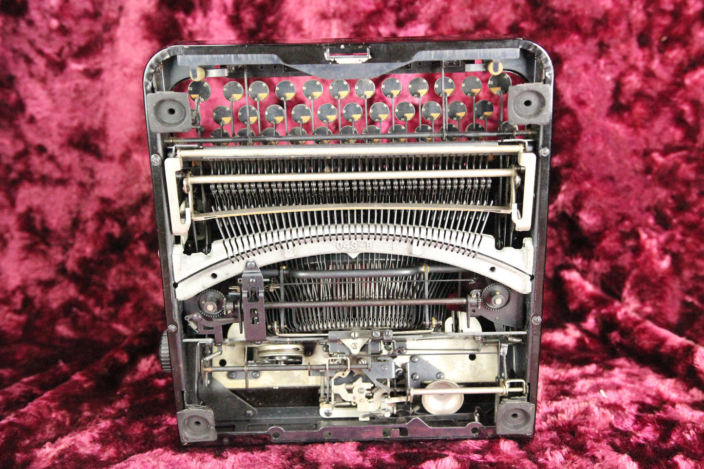 Smith Corona Standard 1C Series Manual Portable Typewriter with Case, 1935