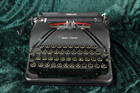 Smith Corona Sterling 4A Series Portable Manual Typewriter with Case, 1946