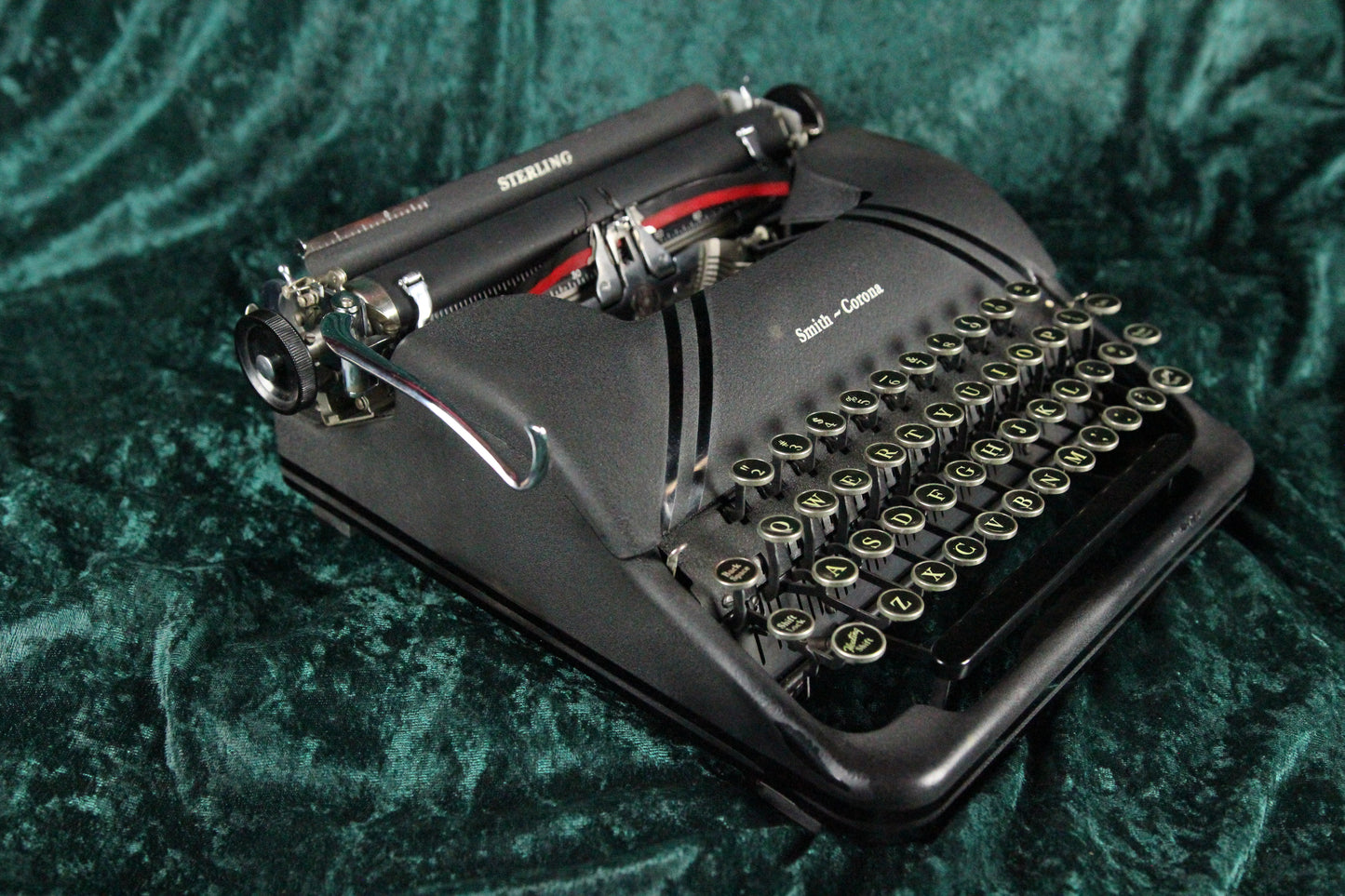 Smith Corona Sterling 4A Series Portable Manual Typewriter with Case, 1946